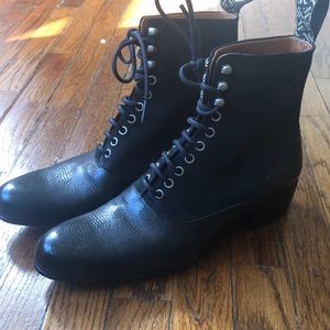 Lightly Worn- John Fluevog lace up black leather boots -Boho-Vintage-90s vibe